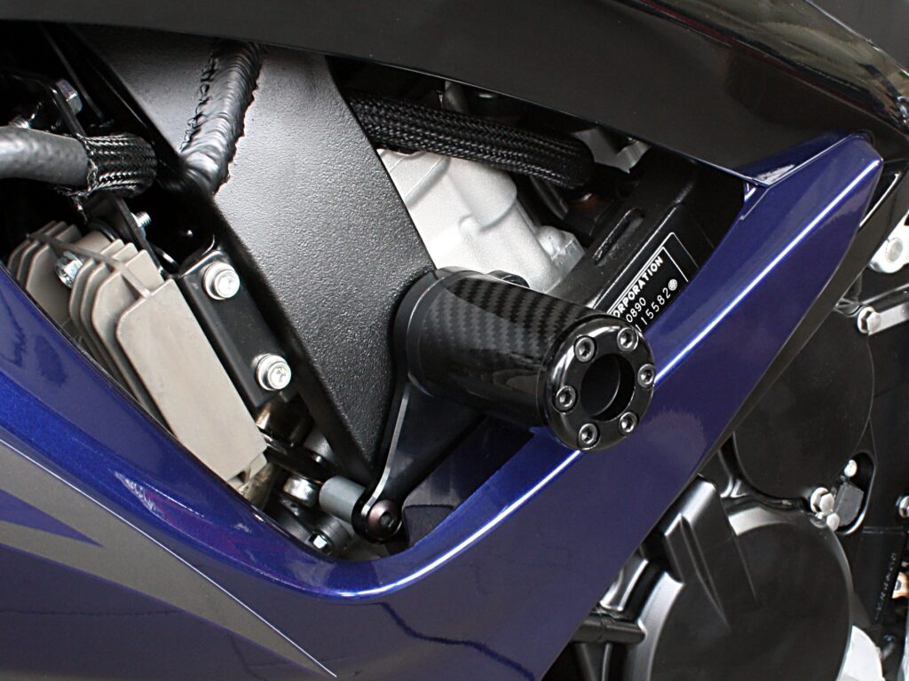 Suzuki GSXR with frame sliders