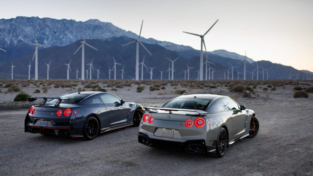 6 Popular Sports Cars For Sale In India - Nissan GT-R