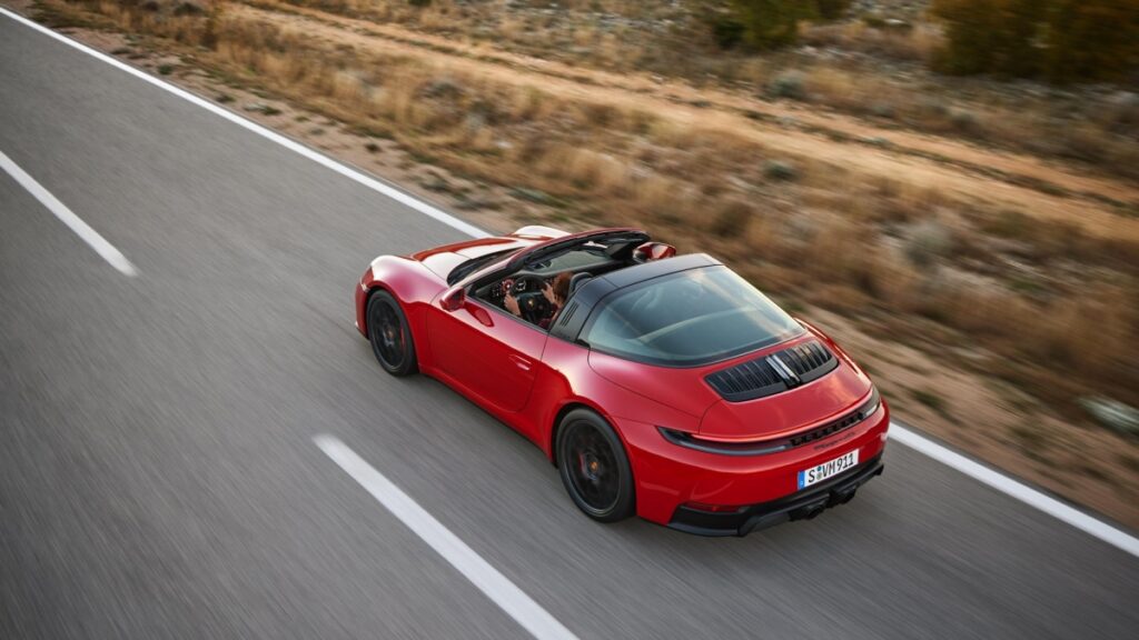 6 Popular Sports Cars For Sale In India - Porsche 911 (992) 