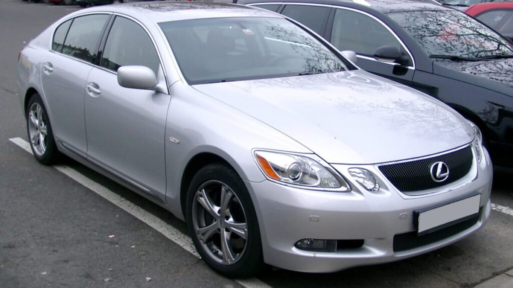 8 Affordable Luxury Cars That Make You Look Rich - Leus GS

Source: Rudolf Stricker via https://commons.wikimedia.org/wiki/File:Lexus_GS300_front_20080130.jpg